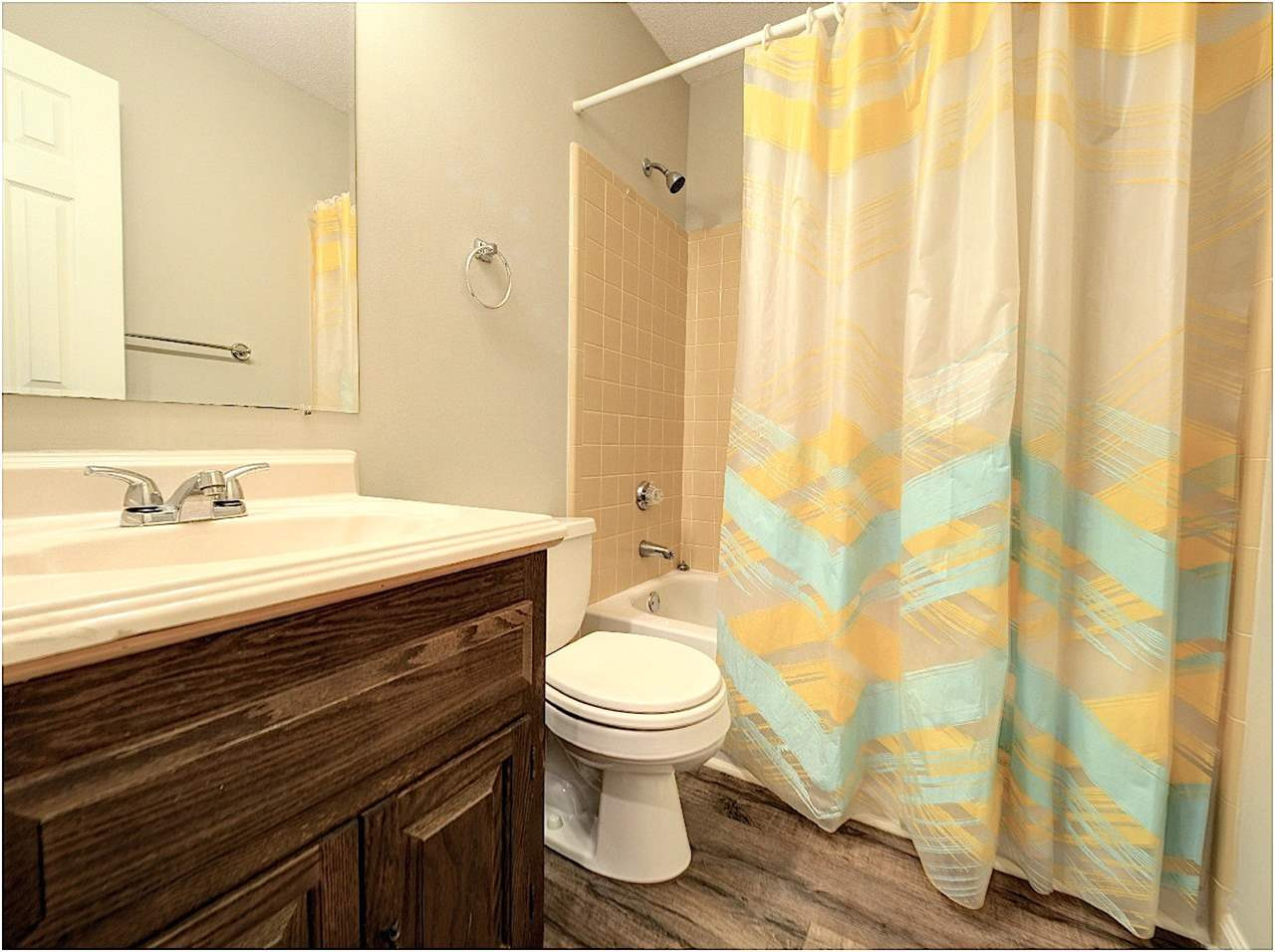 709 Barbara Drive Raleigh, NC 27606 - Photo 11 of 24 Secondary Bath on Main Level