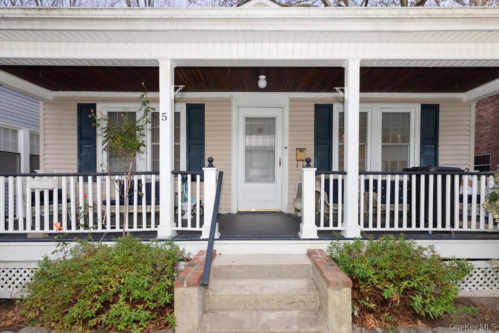 104 Fordham Street, Unit 5 Bronx, NY 10464 - Photo 2 of 27 front view of a house