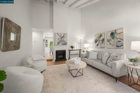 $399,000 | 2560 Walnut Boulevard, Unit 4, Walnut Creek, CA 94596