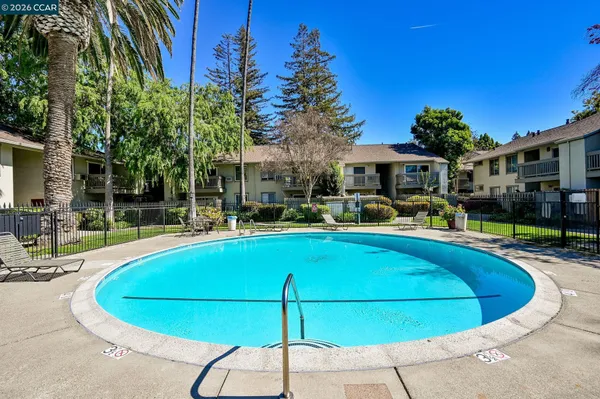 $399,000 | 2560 Walnut Boulevard, Unit 4, Walnut Creek, CA 94596