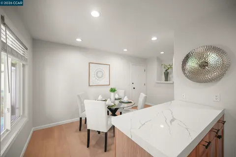 $399,000 | 2560 Walnut Boulevard, Unit 4, Walnut Creek, CA 94596