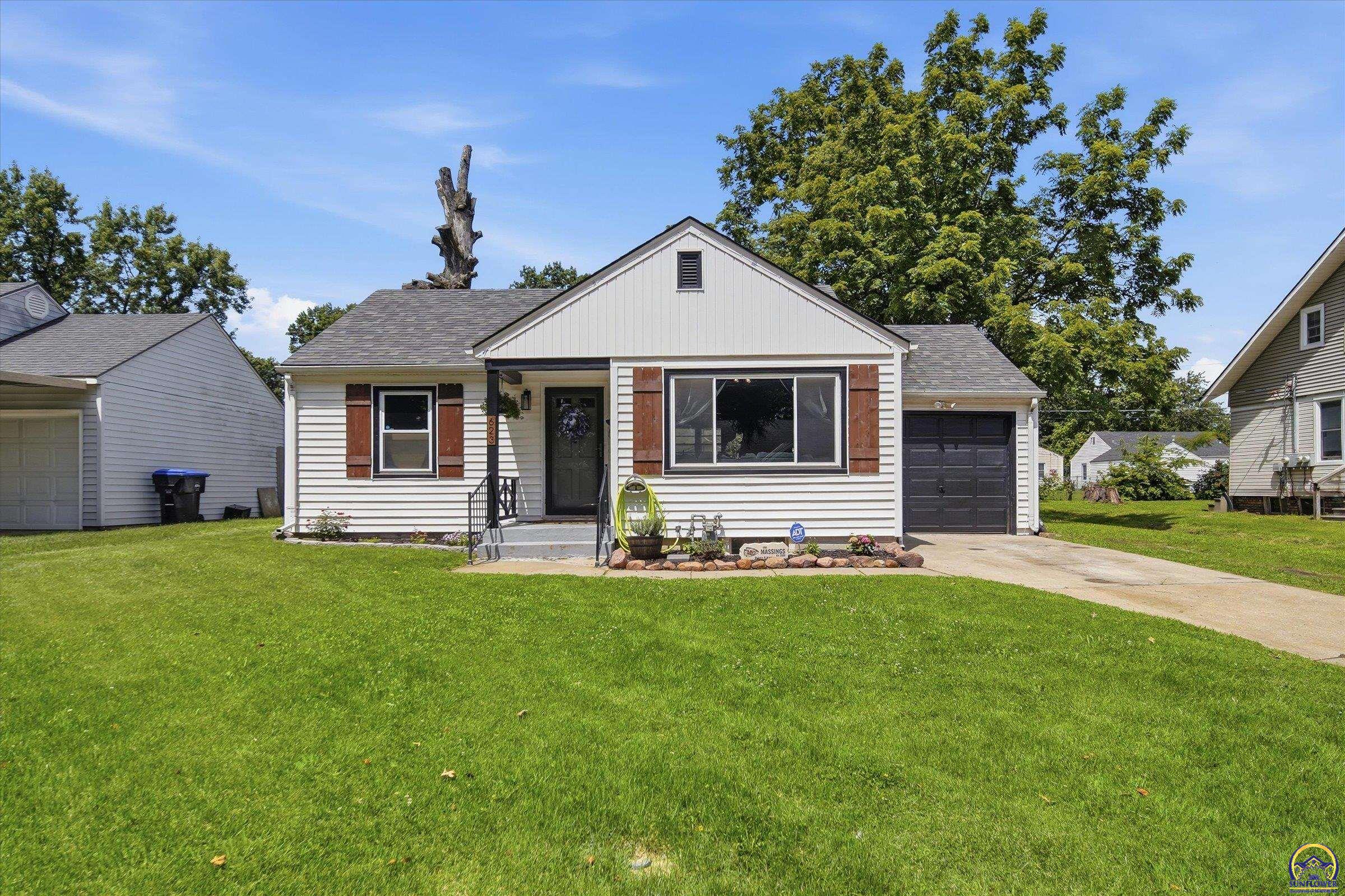 623 Southwest High Avenue Topeka, KS 66606 - Photo 1 of 30