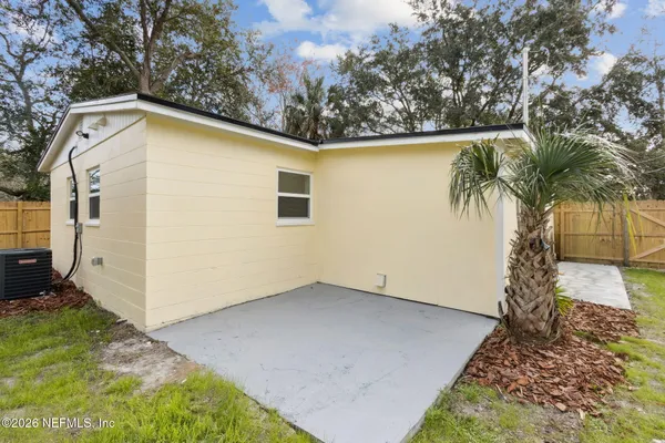 $359,900 | 14051 Claridge Road North, Jacksonville, FL 32250