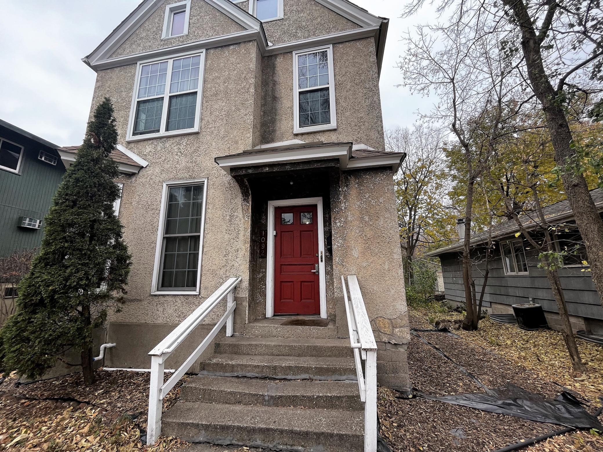 1092 18th Avenue Southeast Minneapolis, MN 55414 - Photo 2 of 23
