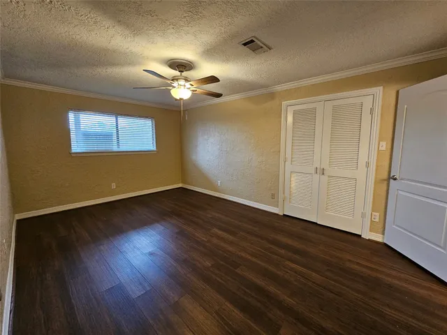 $1,900 | 15575 Marina Drive, Unit 323A, Montgomery, TX 77356