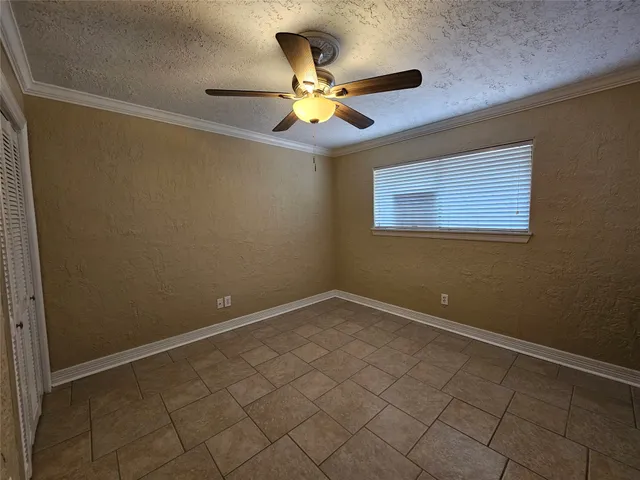 $1,900 | 15575 Marina Drive, Unit 323A, Montgomery, TX 77356