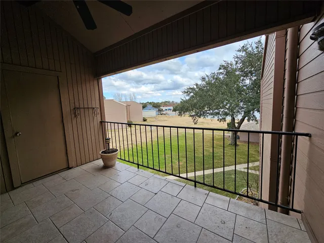 $1,900 | 15575 Marina Drive, Unit 323A, Montgomery, TX 77356