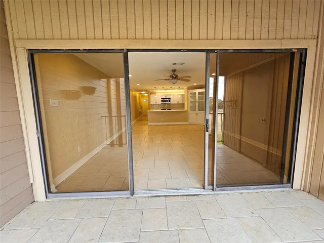 $1,900 | 15575 Marina Drive, Unit 323A, Montgomery, TX 77356