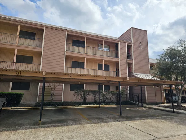 a front view of a building