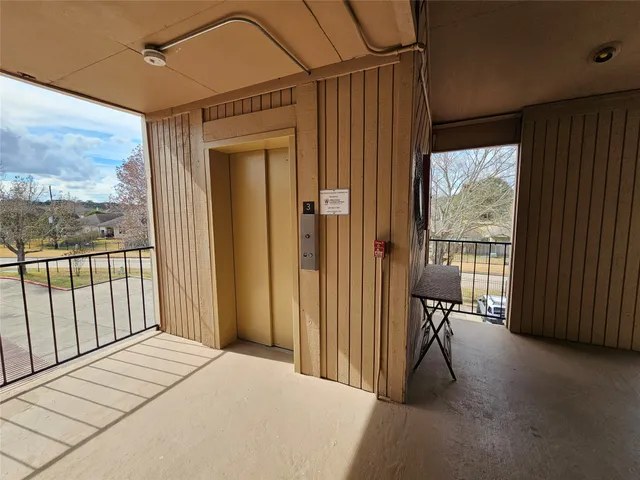 $1,900 | 15575 Marina Drive, Unit 323A, Montgomery, TX 77356