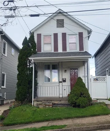 $1,000 | 229 Ave A, Latrobe, PA 15650