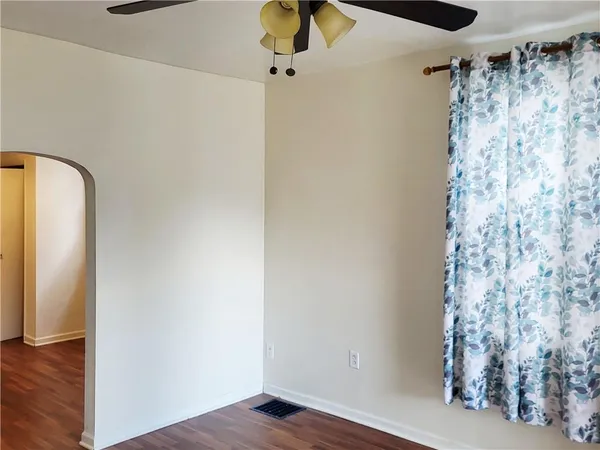 $1,000 | 229 Ave A, Latrobe, PA 15650