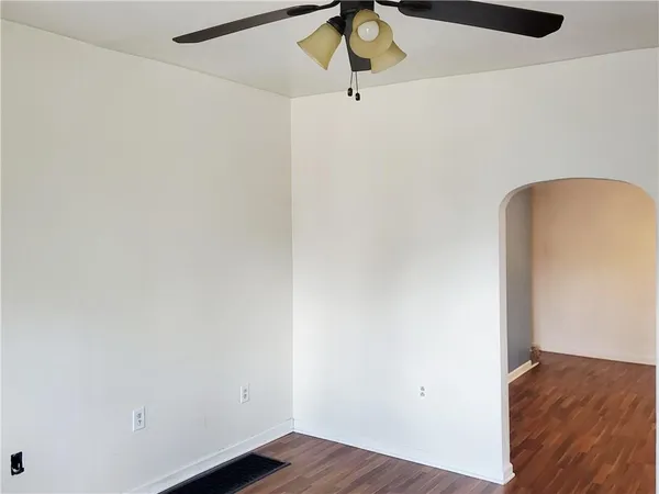 $1,000 | 229 Ave A, Latrobe, PA 15650