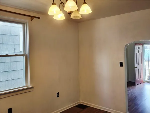 $1,000 | 229 Ave A, Latrobe, PA 15650