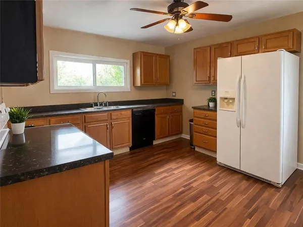 $1,000 | 229 Ave A, Latrobe, PA 15650