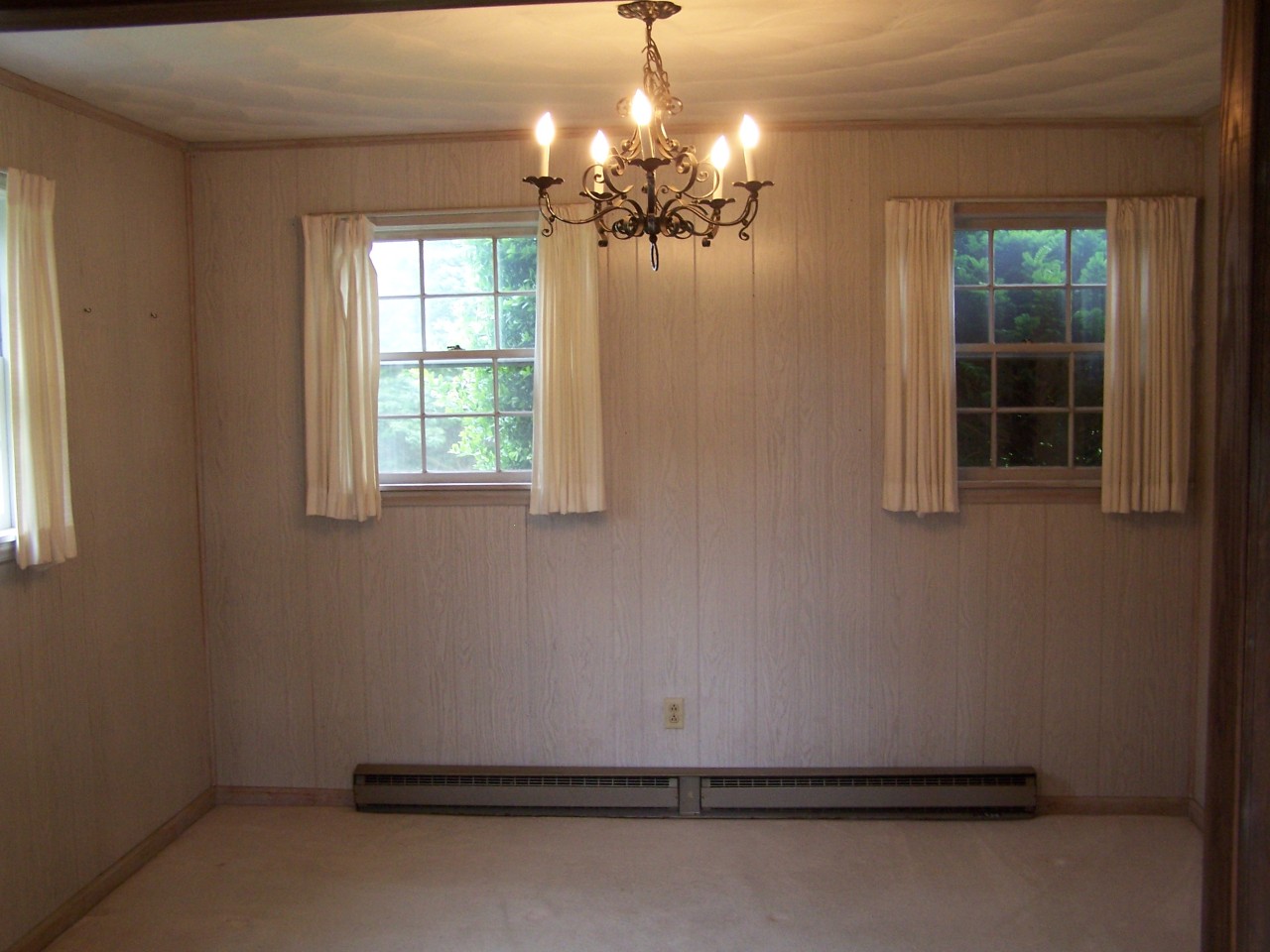 261 Brunswick Forge Road Troutville, VA 24175 - Photo 9 of 13 Dining Room