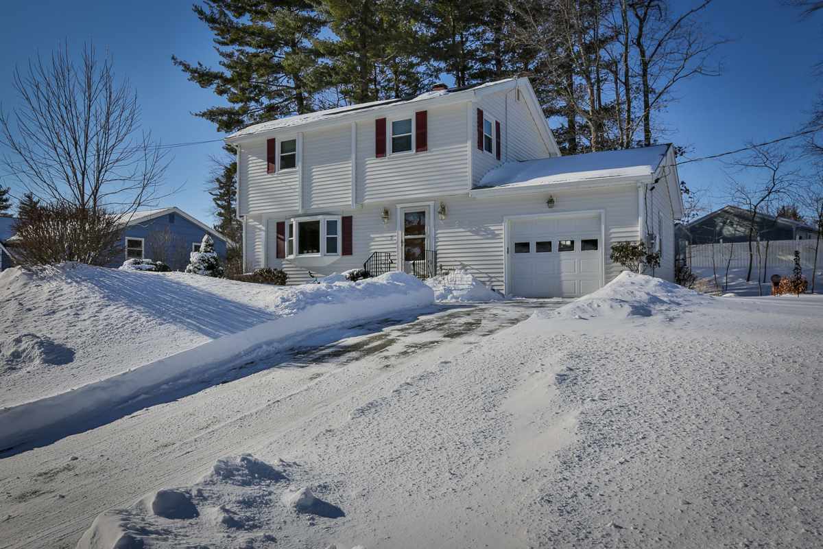 3 Glasgow Road Nashua, NH 03062 - Photo 1 of 27 Gallery Image 1