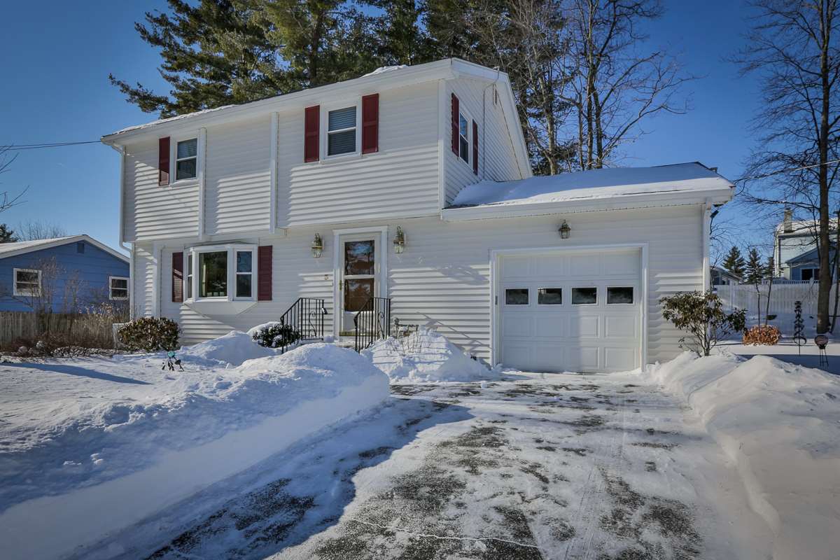 3 Glasgow Road Nashua, NH 03062 - Photo 3 of 27 Gallery Image 3