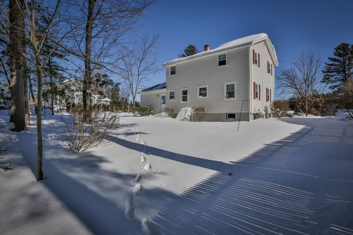 3 Glasgow Road Nashua, NH 03062 - Photo 4 of 27 Gallery Image 4