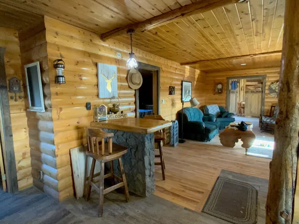 $525,000 | 19897 West Us Highway, Casper, WY 82604