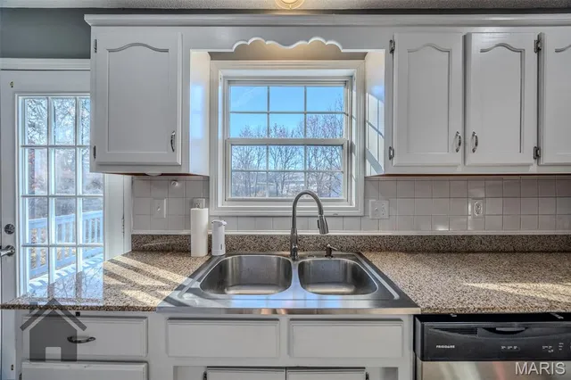 $289,900 | 19940 Simmons Road, Waynesville, MO 65583