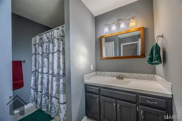 $289,900 | 19940 Simmons Road, Waynesville, MO 65583