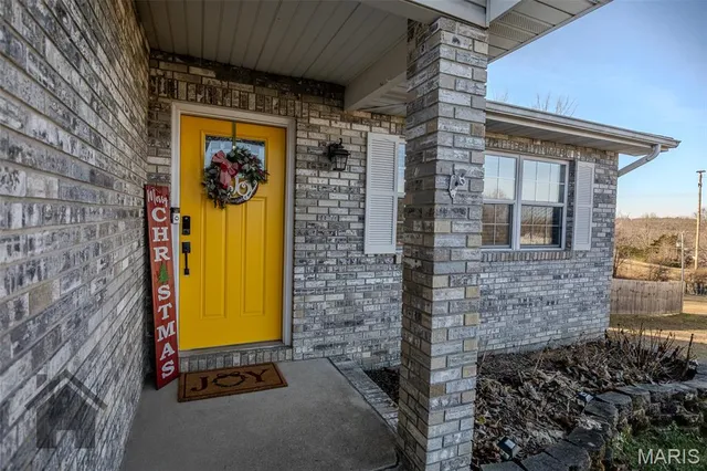 $289,900 | 19940 Simmons Road, Waynesville, MO 65583