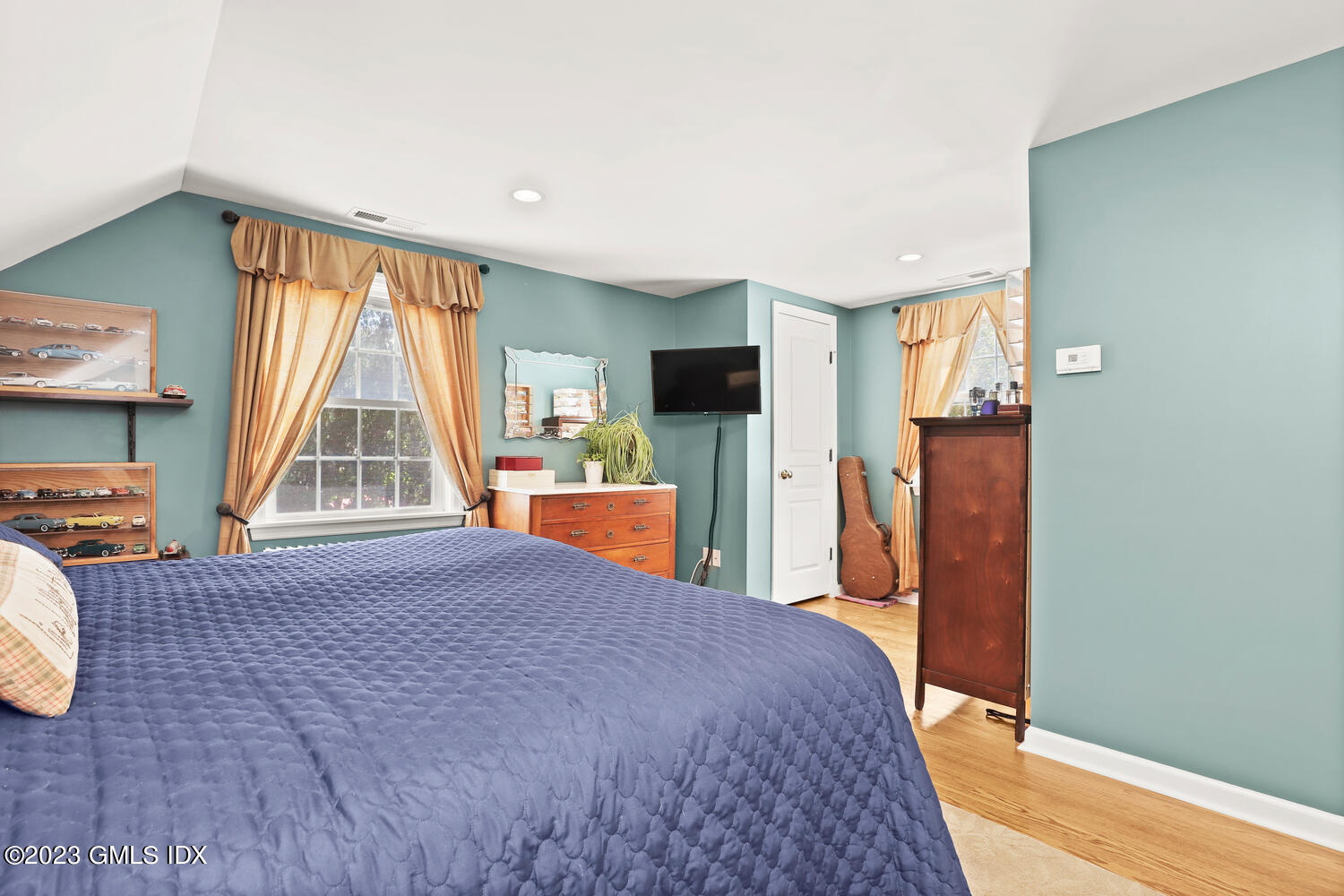 10 Minivale Road Stamford, CT 06907 - Photo 21 of 39 10 Minivale Rd Stamford CT-large-022-016