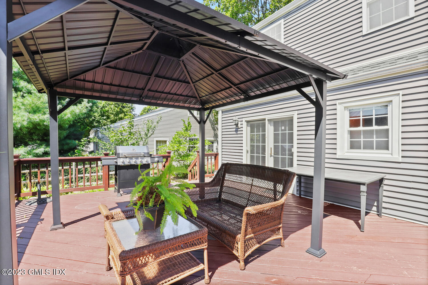 10 Minivale Road Stamford, CT 06907 - Photo 31 of 39 10 Minivale Rd Stamford CT-large-033-009