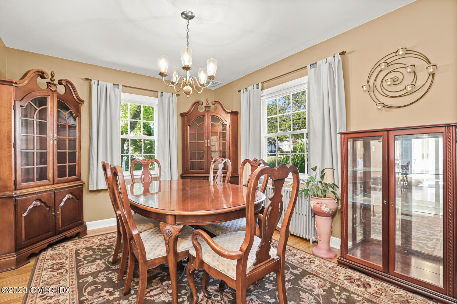 10 Minivale Road Stamford, CT 06907 - Photo 8 of 39 10 Minivale Rd Stamford CT-large-010-029