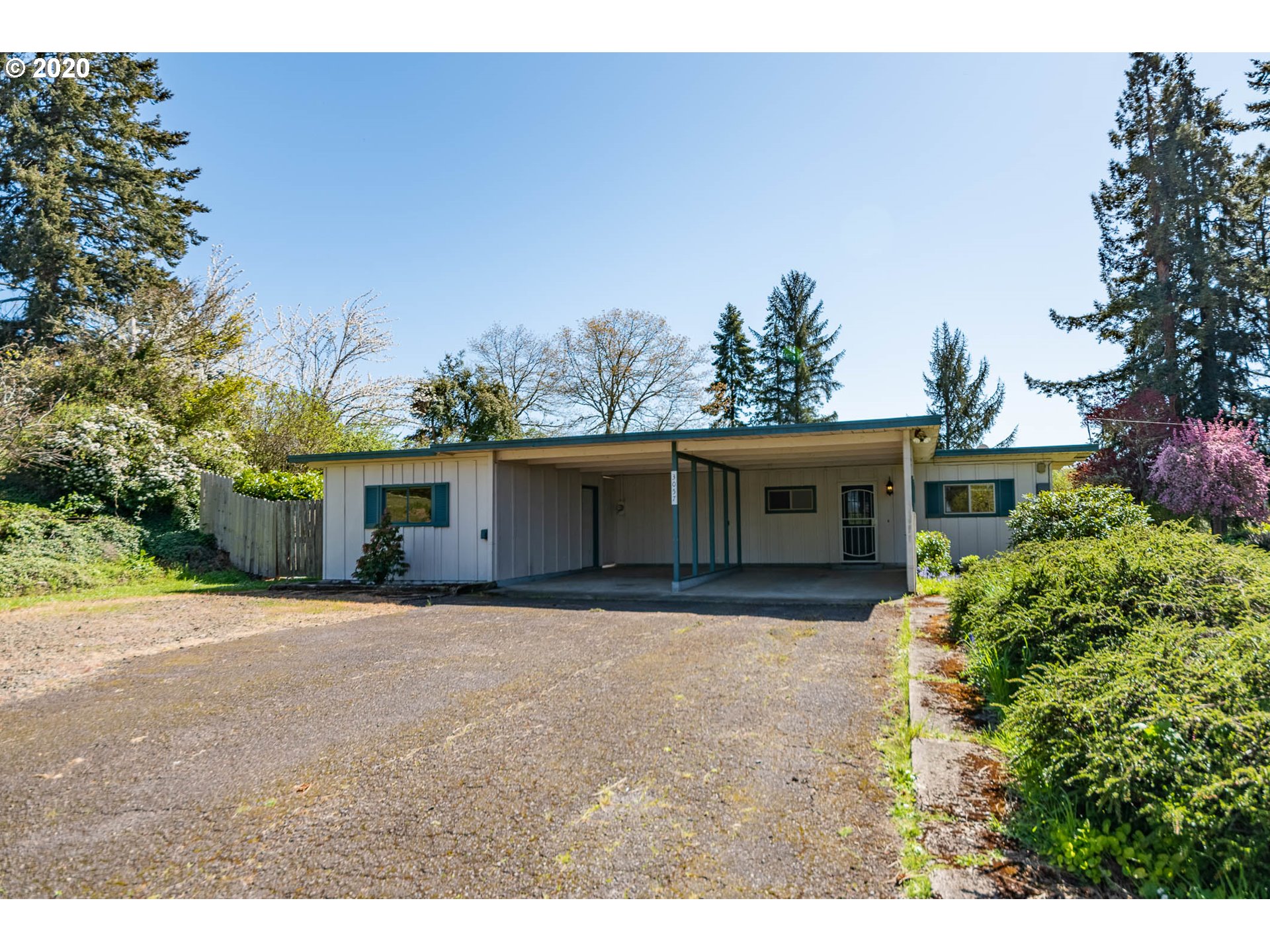 3057 Bailey Hill Road Eugene, OR 97405 - Photo 1 of 32 Gallery Image 1