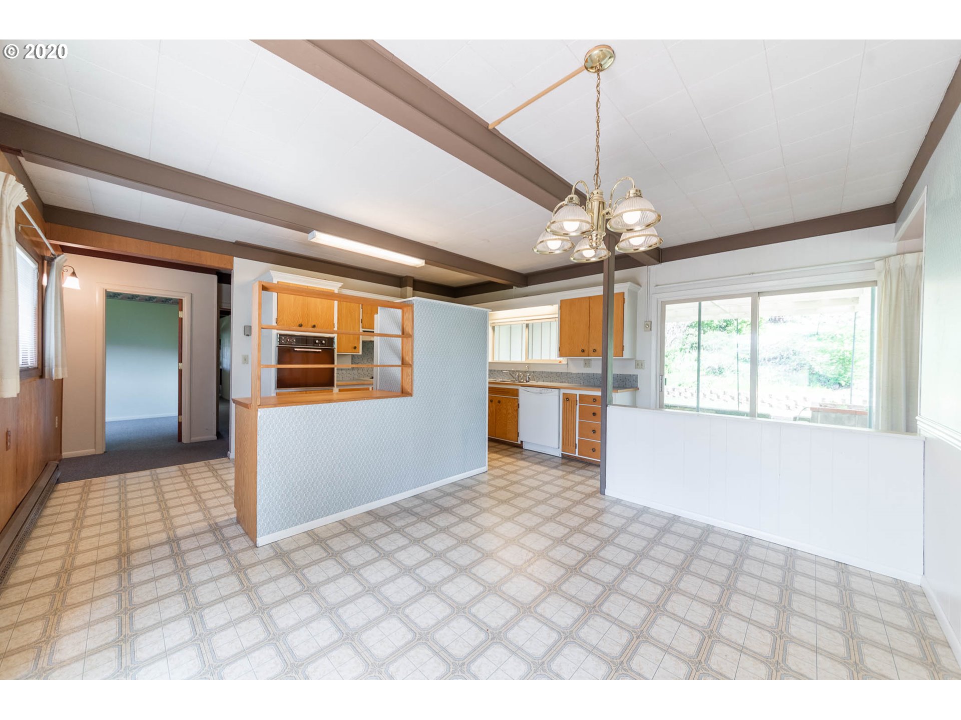 3057 Bailey Hill Road Eugene, OR 97405 - Photo 12 of 32 Gallery Image 12
