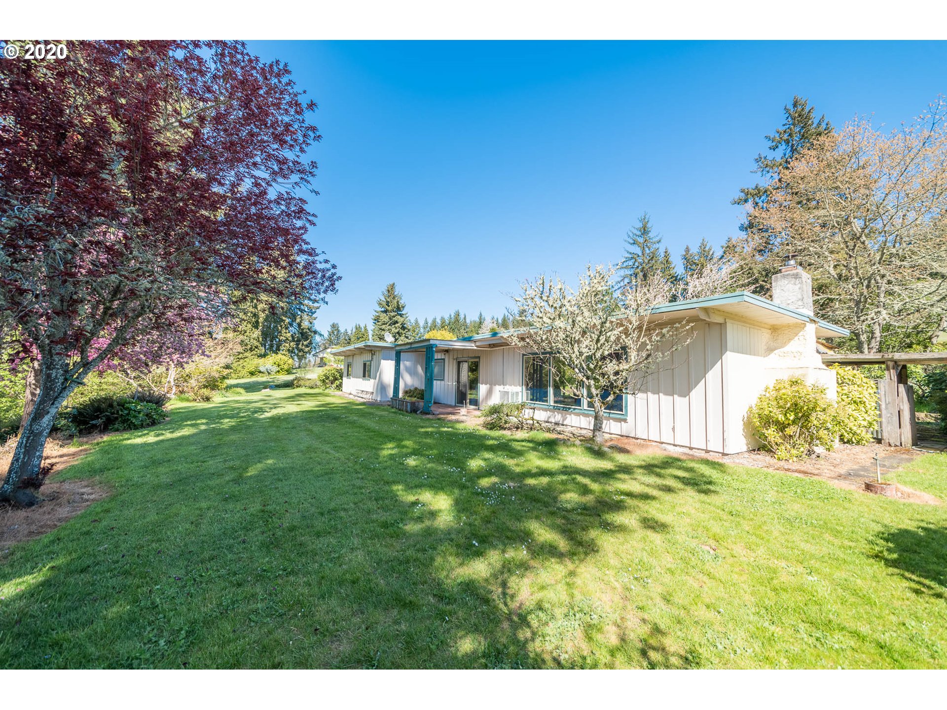 3057 Bailey Hill Road Eugene, OR 97405 - Photo 22 of 32 Gallery Image 22