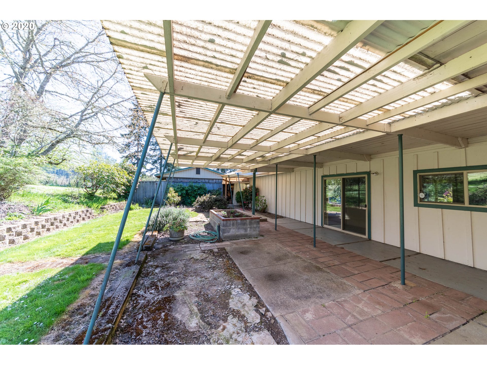 3057 Bailey Hill Road Eugene, OR 97405 - Photo 23 of 32 Gallery Image 23
