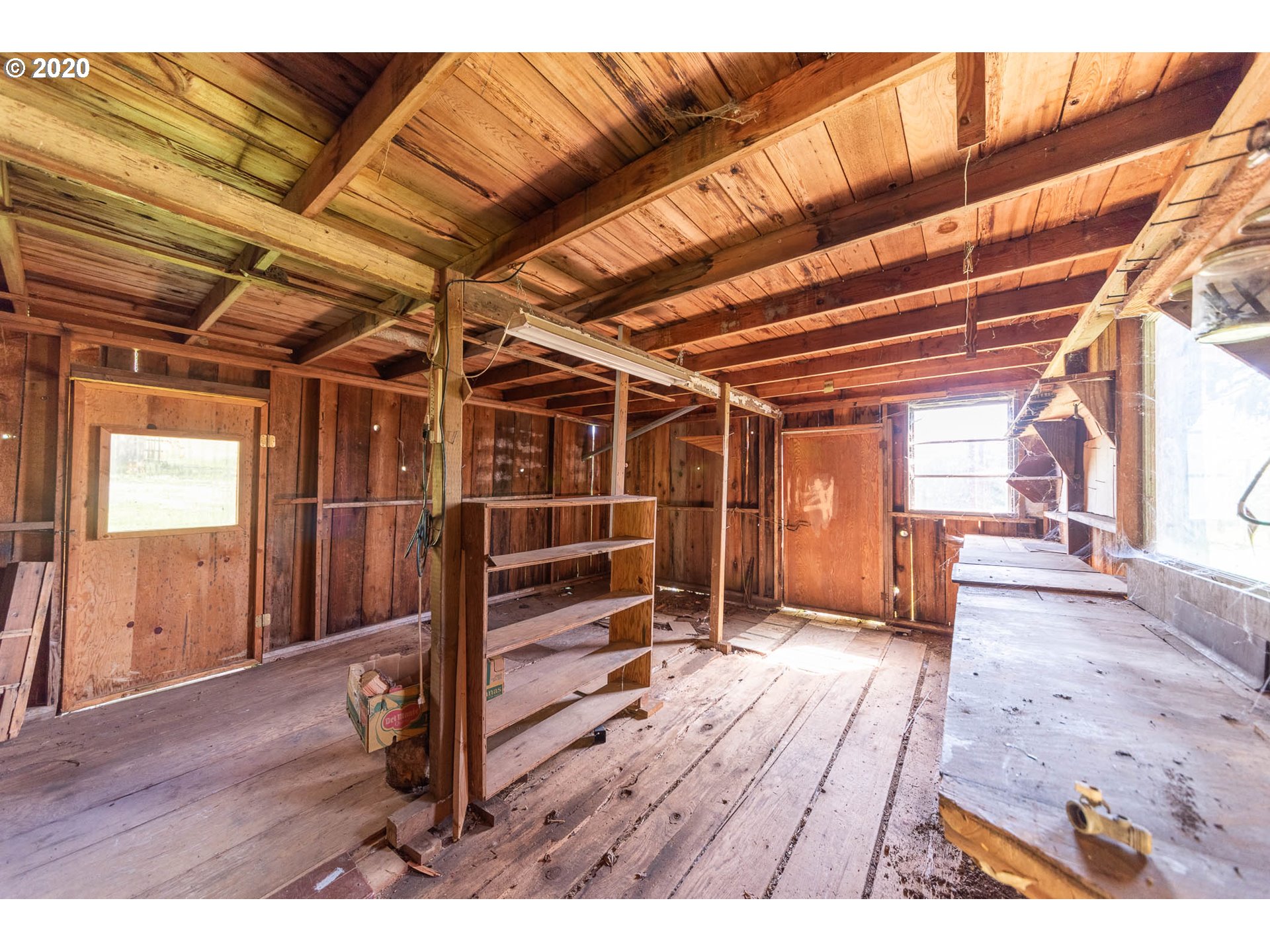 3057 Bailey Hill Road Eugene, OR 97405 - Photo 26 of 32 Gallery Image 26