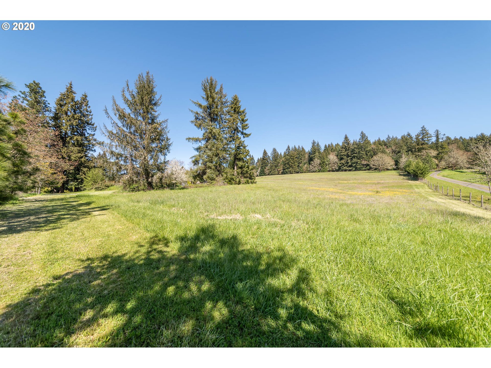 3057 Bailey Hill Road Eugene, OR 97405 - Photo 31 of 32 Gallery Image 31