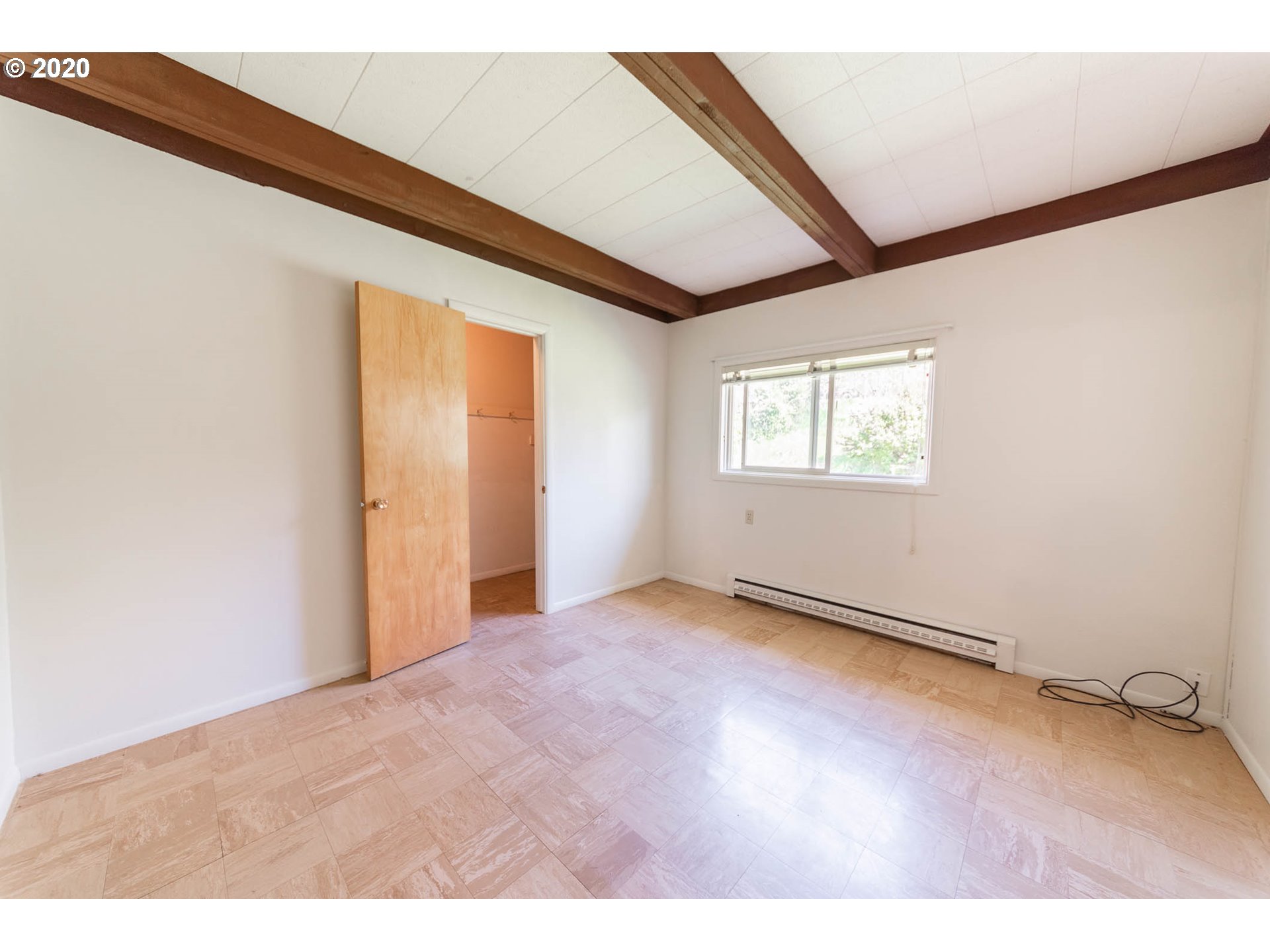 3057 Bailey Hill Road Eugene, OR 97405 - Photo 7 of 32 Gallery Image 7