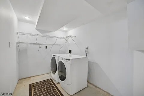 $579,000 | 69 Lapis Circle, West Orange, NJ 07052