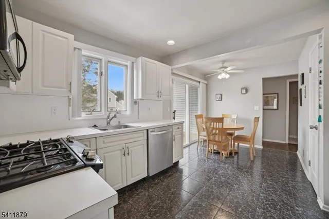 $579,000 | 69 Lapis Circle, West Orange, NJ 07052