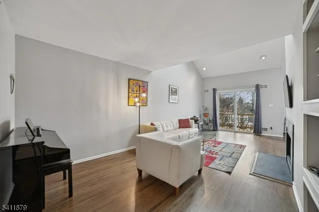 $579,000 | 69 Lapis Circle, West Orange, NJ 07052