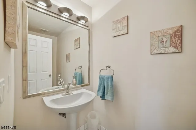 $579,000 | 69 Lapis Circle, West Orange, NJ 07052