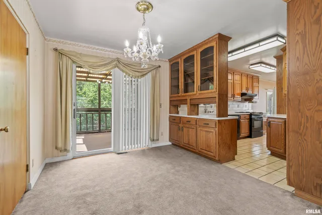 $199,900 | 502 West Crestwood Drive, Peoria, IL 61614