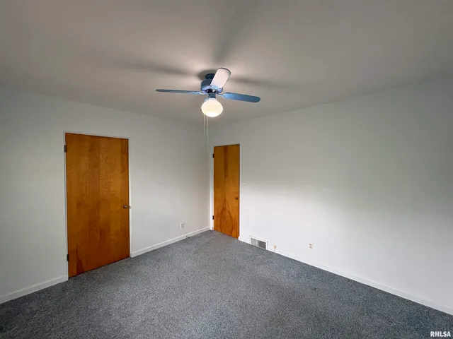 $199,900 | 502 West Crestwood Drive, Peoria, IL 61614