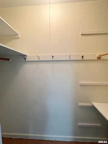 $199,900 | 502 West Crestwood Drive, Peoria, IL 61614