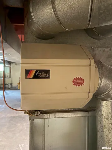 $199,900 | 502 West Crestwood Drive, Peoria, IL 61614