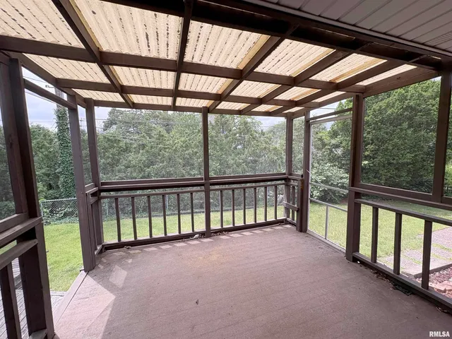 $199,900 | 502 West Crestwood Drive, Peoria, IL 61614