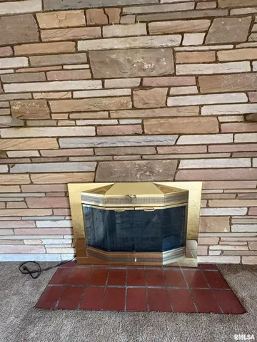 $199,900 | 502 West Crestwood Drive, Peoria, IL 61614