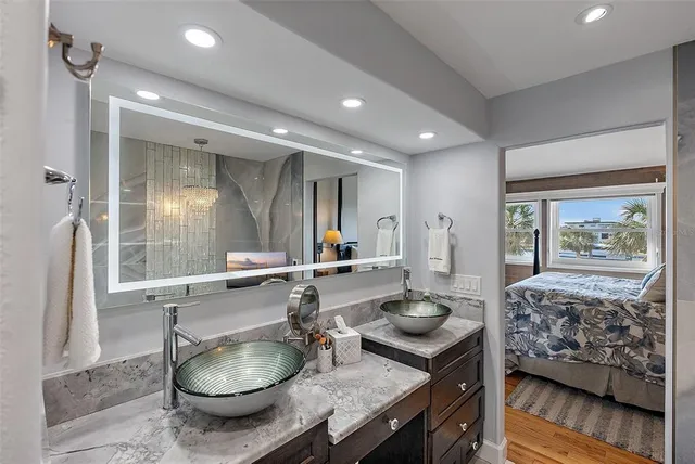 $985,000 | 380 Pinellas Bayway South, Unit E, Tierra Verde, FL 33715