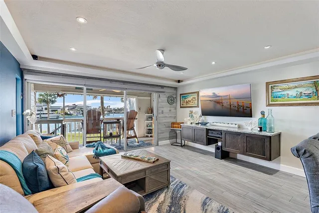 $985,000 | 380 Pinellas Bayway South, Unit E, Tierra Verde, FL 33715