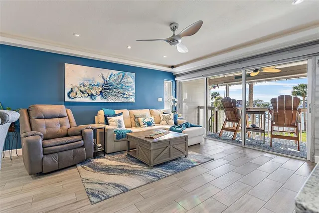 $985,000 | 380 Pinellas Bayway South, Unit E, Tierra Verde, FL 33715